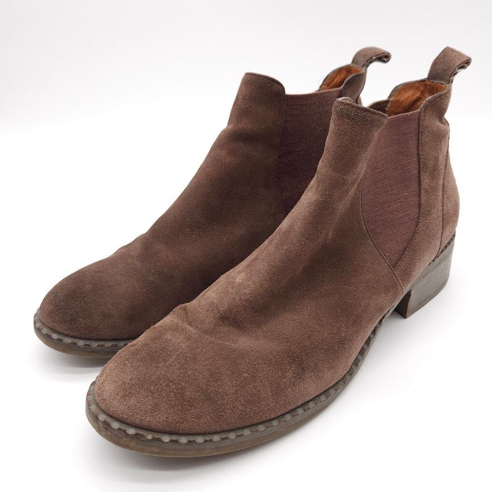 Kenneth Cole (Womens 10 M) Gentle Souls Suede Chelsea Ankle Pull On Boots Brown